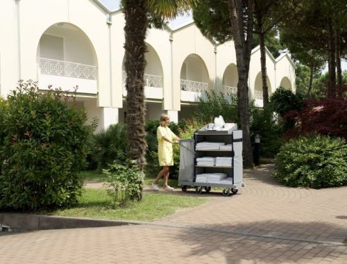 Chariot hôtelier fonctionnel