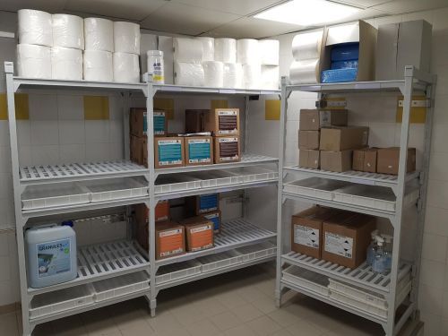 Rayonnage alimentaire anti microbien avec rétention