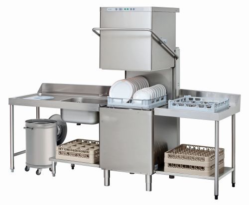 Poubelle inox en cuisine professionnelle